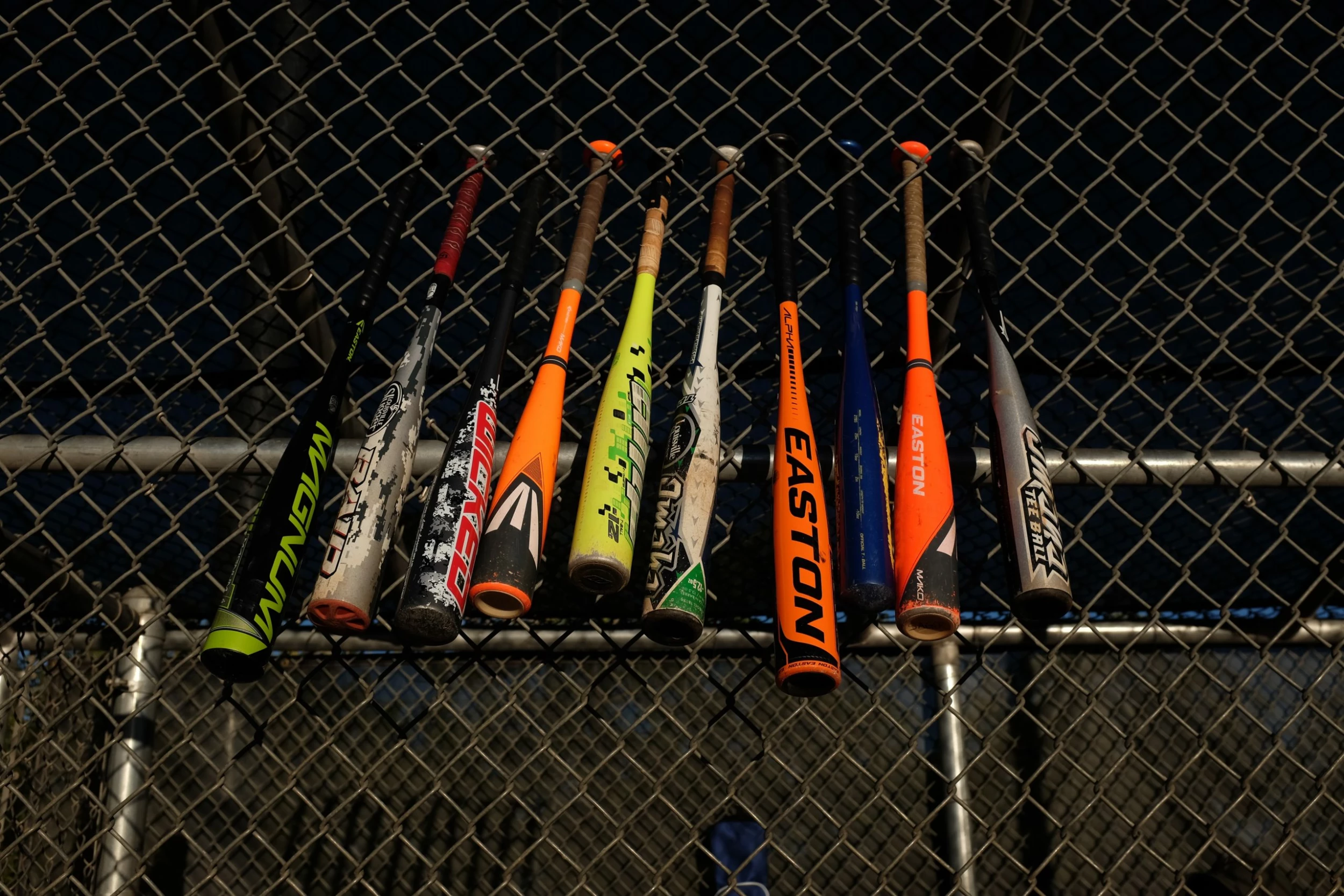 baseball bat Sales Store -baseball bat Sales Store kenny eliason Kiyh9EEsGeY unsplash scaled