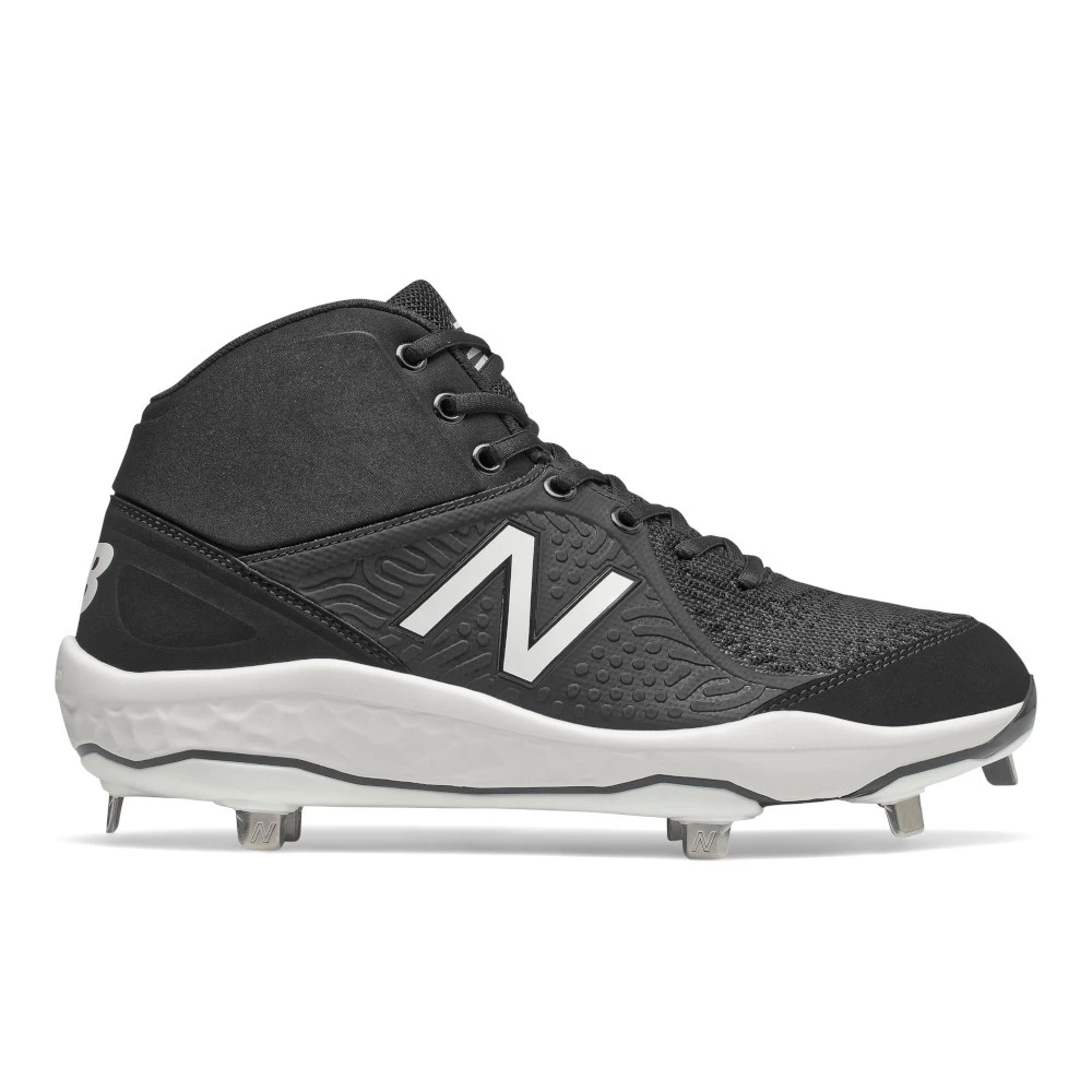 New Balance M3000v5 Metal Mid Cleat 1 New Balance M3000v5 Metal Mid Cleat